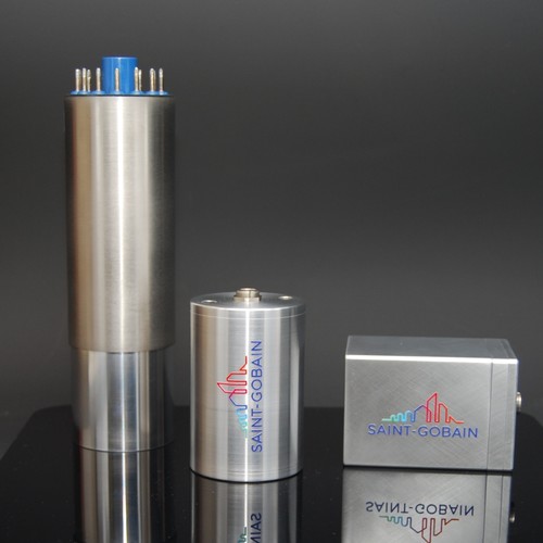 Si50x50 and 2M2/2 SiPM and PMT based scintillation detectors